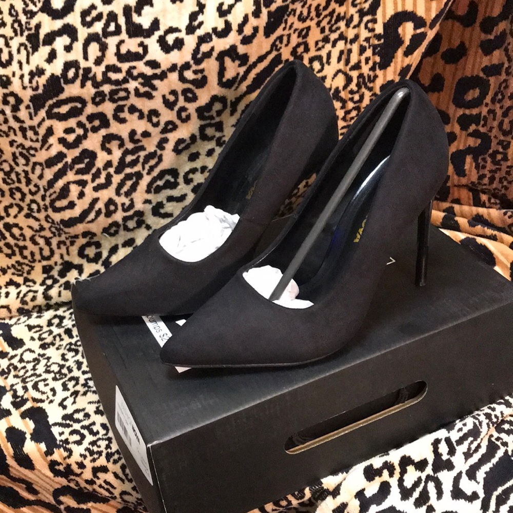 FASHION NOVA / Stay Ready Pumps/ Tatiana Black SZ 6.5 New